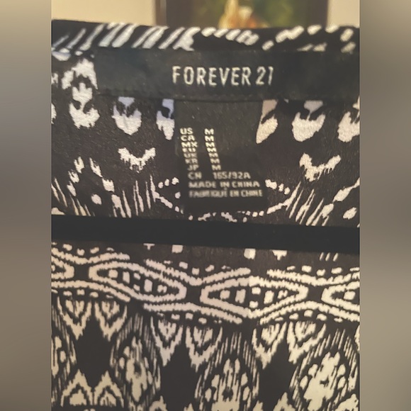 Forever 21 Maxi Dress. - Picture 3 of 10